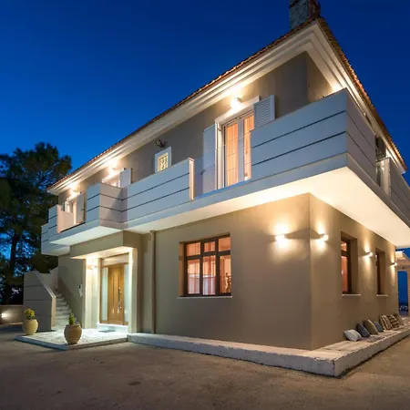 Villa Castelli By Vintage Travel