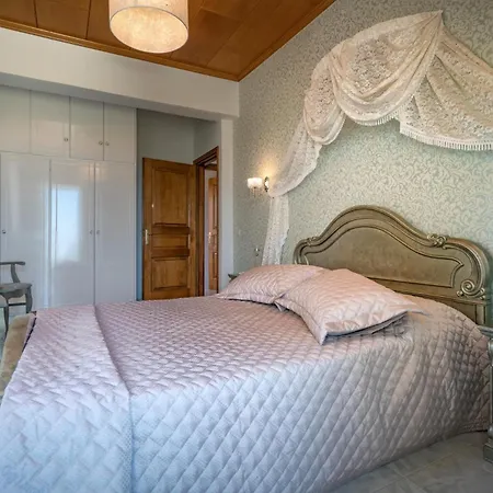 Castelli By Vintage Travel