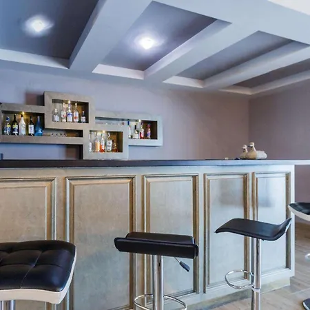 Villa Castelli By Vintage Travel *