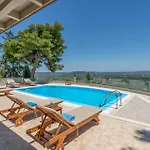 Castelli Villa *